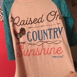 Women’s souther t-shirt